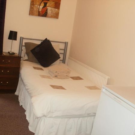 London Heathrow Guesthouse Hillingdon Exterior photo